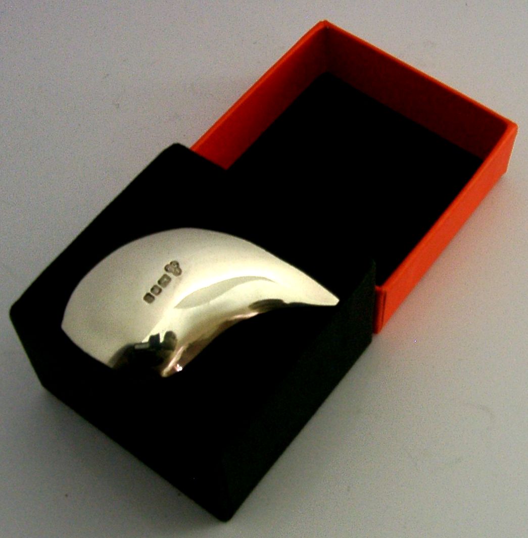 Bijzondere brievenopener / presse-papier in massief sterling zilver, 1990, in doos, 22g photo for sale