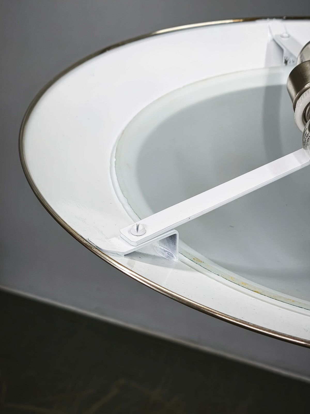 Bauhaus chromen en glazen hanglamp uit de jaren 1930, afkomstig uit Tsjecho-Slowakije photo vinterior