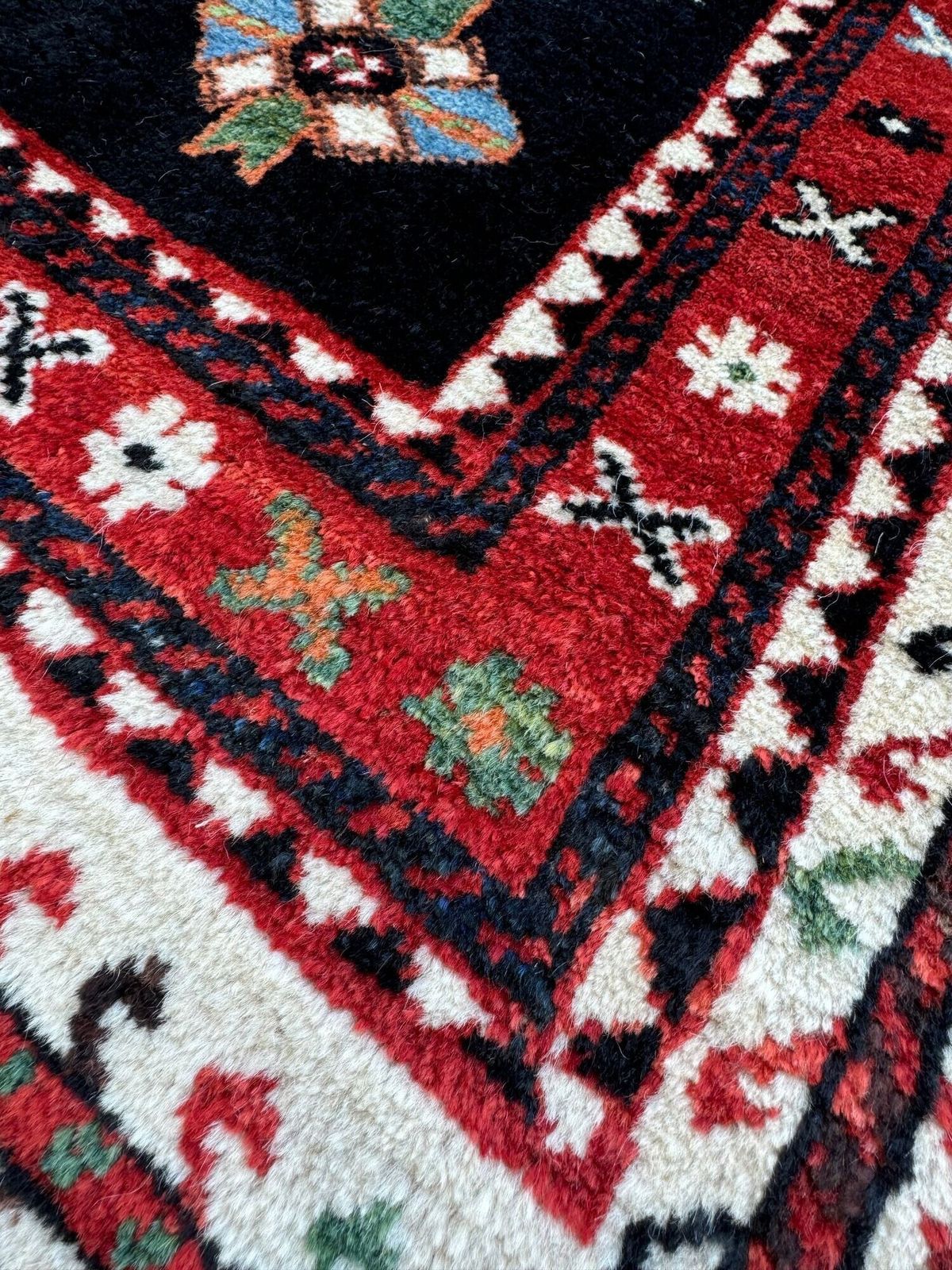 photo for sale Antique Lori Carpet 3.01m X 2.11m