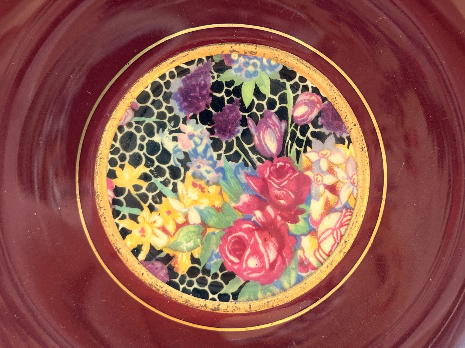 Royal Winton Pottery Hazel Chintz Best Gold Footed Wide Mouth theekop & schotel duo. Ca. jaren 1930. photo for sale