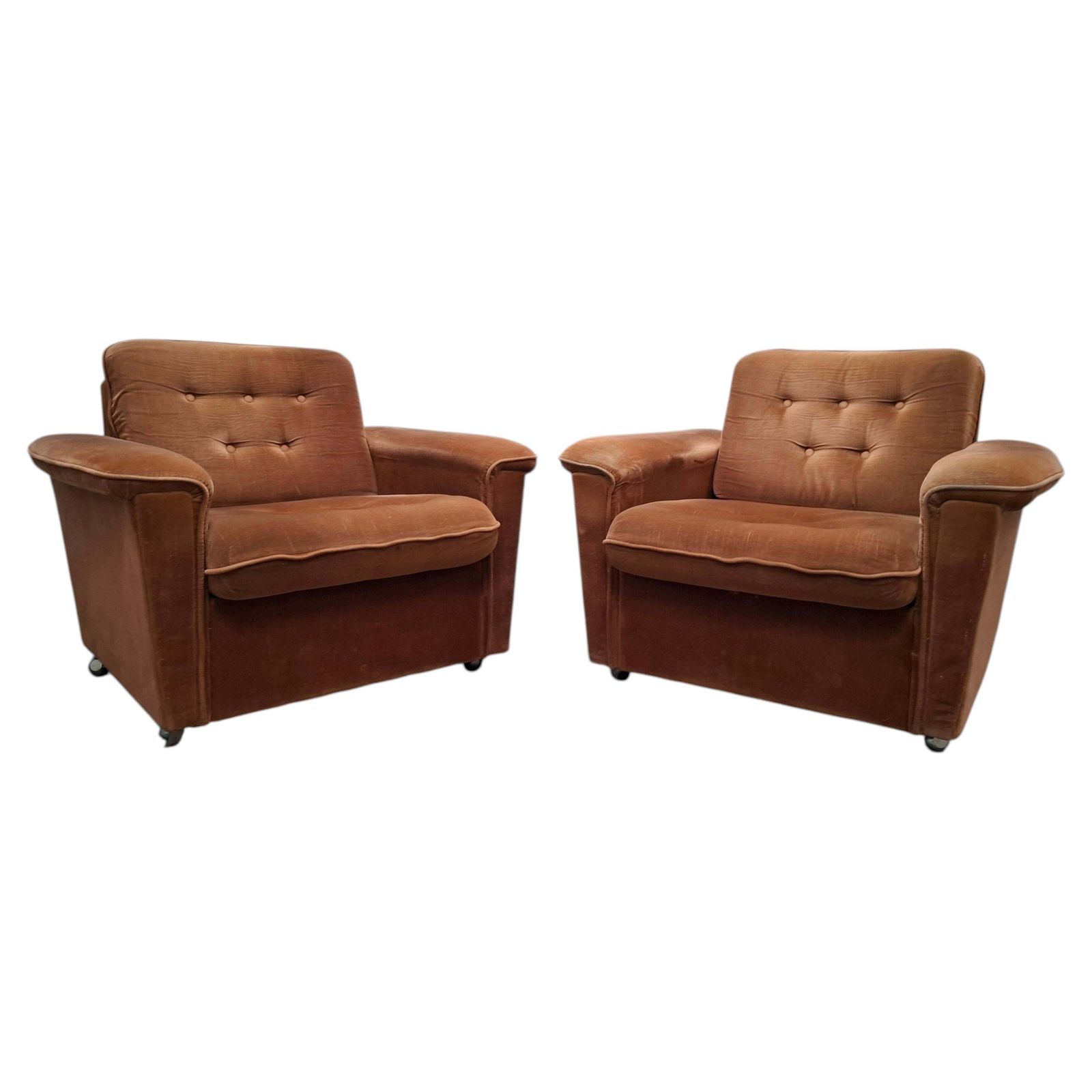 Paire de fauteuils de salon mid-century modern tchèques à roulettes