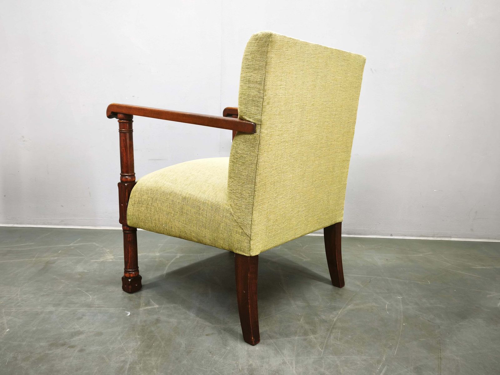 Fauteuil Art déco en bois de hêtre, Tchécoslovaquie, vers 1935-1945 photo for sale