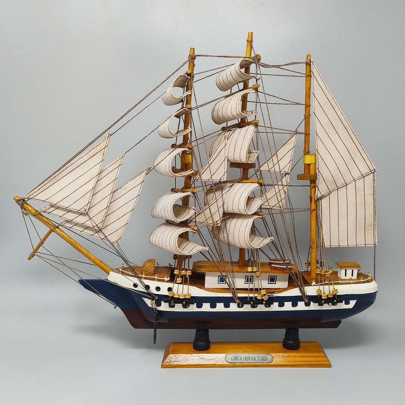 Jaren 1970 "Circa Victoria 1828" scheepsmodel. Made In England photo 401.0