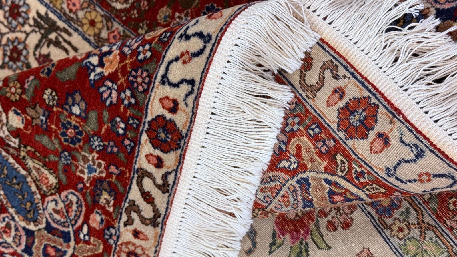 Tapis turc Arbre de Vie noué à la main, 134 × 196 cm, laine et coton photo for sale