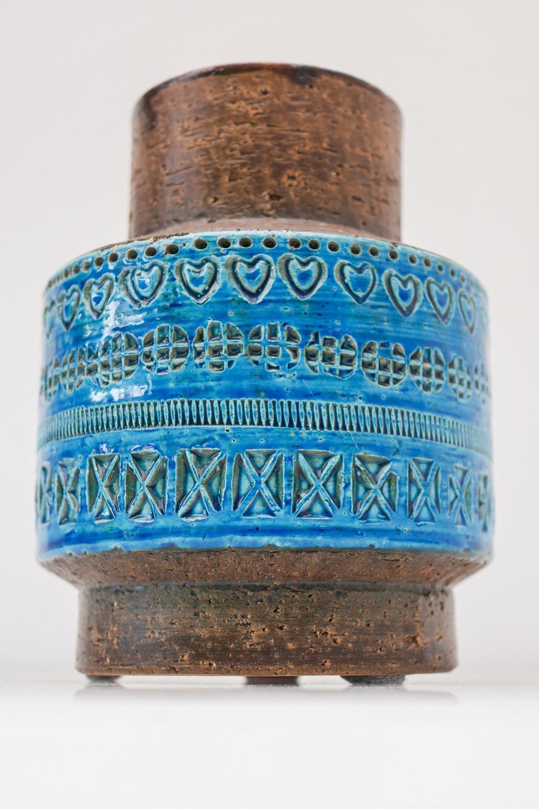 Bitossi Pottery Vase, Rimini Blue, By Aldo Londi, Italy photo furniture
