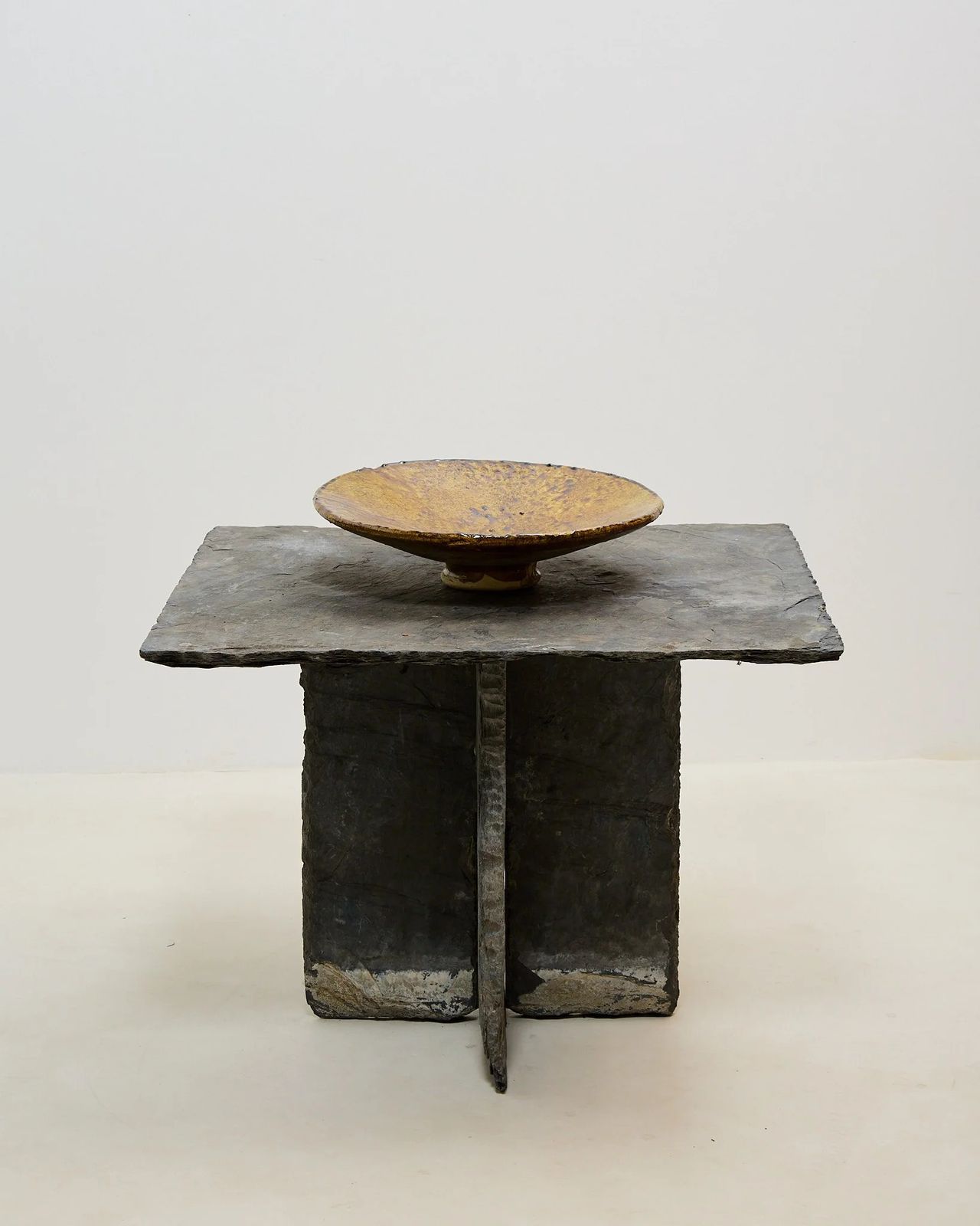 Riven Slate Table, 1930s photo vinterior