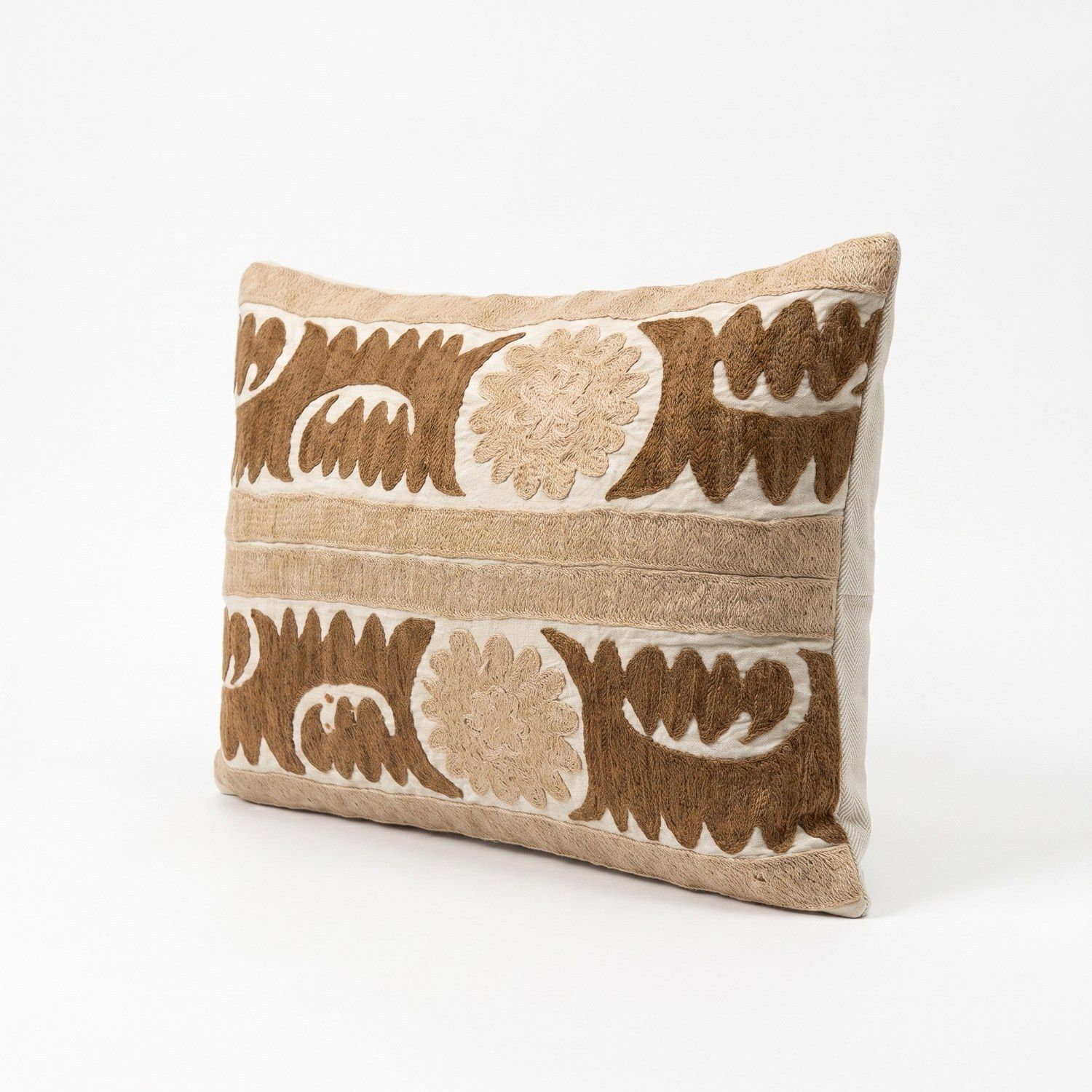 Tashkent Suzani Pillow Cover 40 X 52 Cm photo for sale