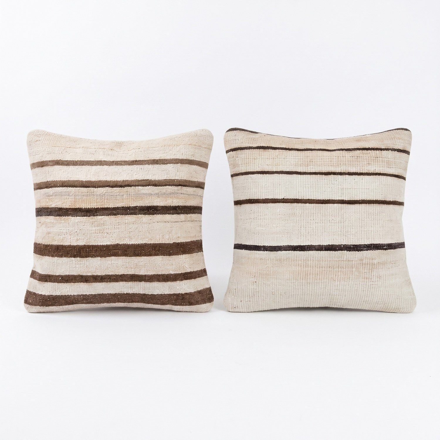 Anatolische kilim kussenhoes 49 x 50 cm, set van twee photo for sale