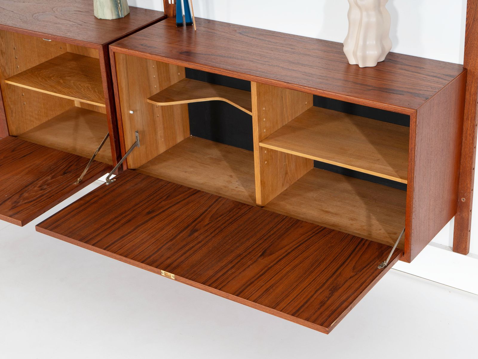 photo vinterior Teak Modular Shelving Unit, Danish Design, 1960s, Designed By Rud Thygesen & Johnny Sørensen, Manufactured By Hg Furniture