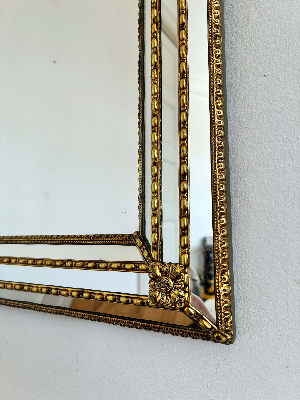 Vintage Spaanse Venetiaanse stijl wandspiegel, rechthoekig, messing, jaren 1980, Hollywood Regency photo for sale