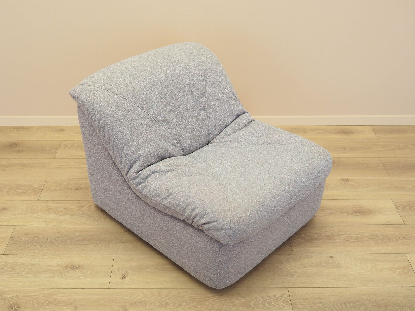 Fauteuil lounge italien Space Age, années 1970, en tissu gris, design organique photo vintage