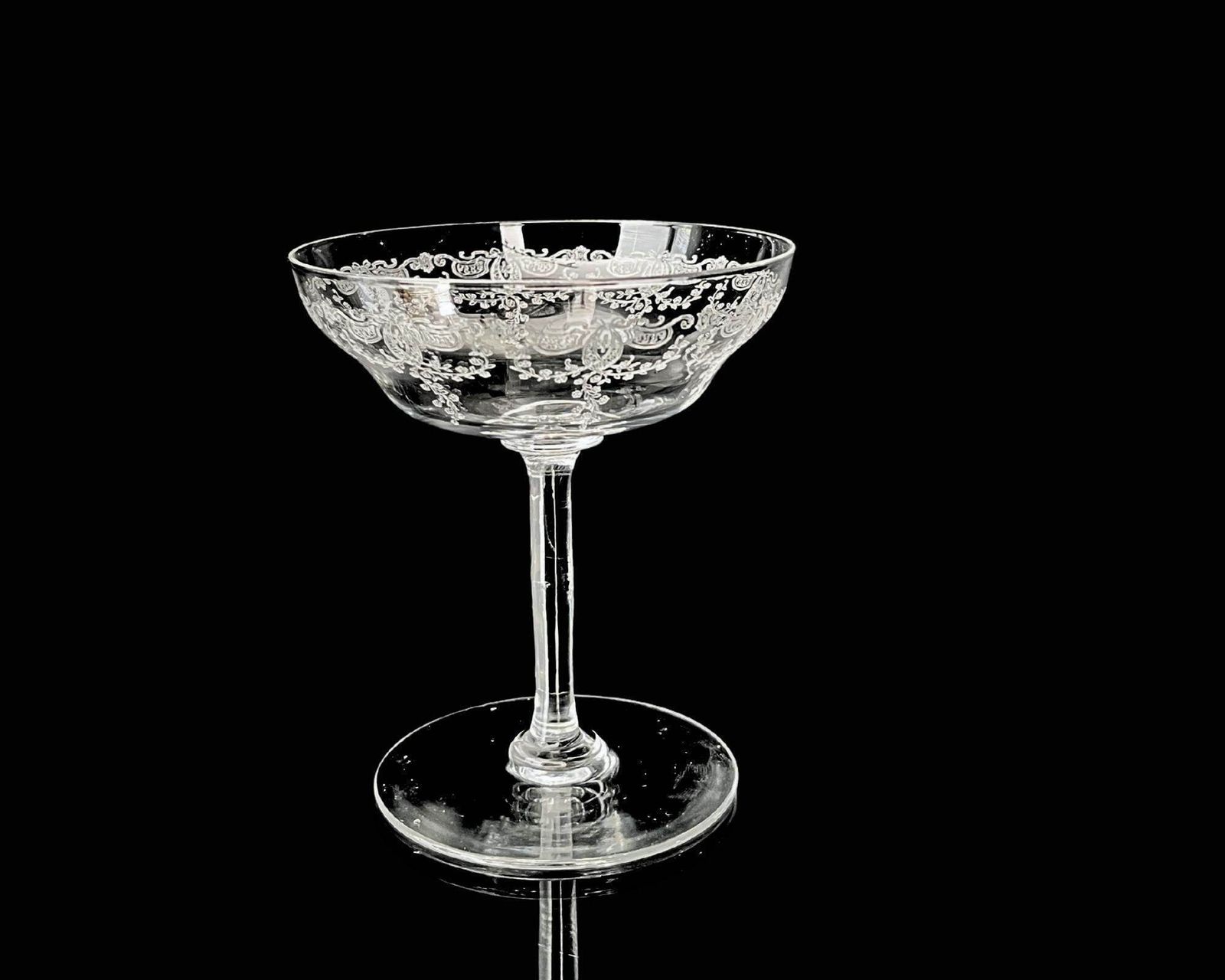 Val Saint Lambert Champagne Glazen | 2 stuks | Geslepen Coupes | Art Nouveau photo for sale