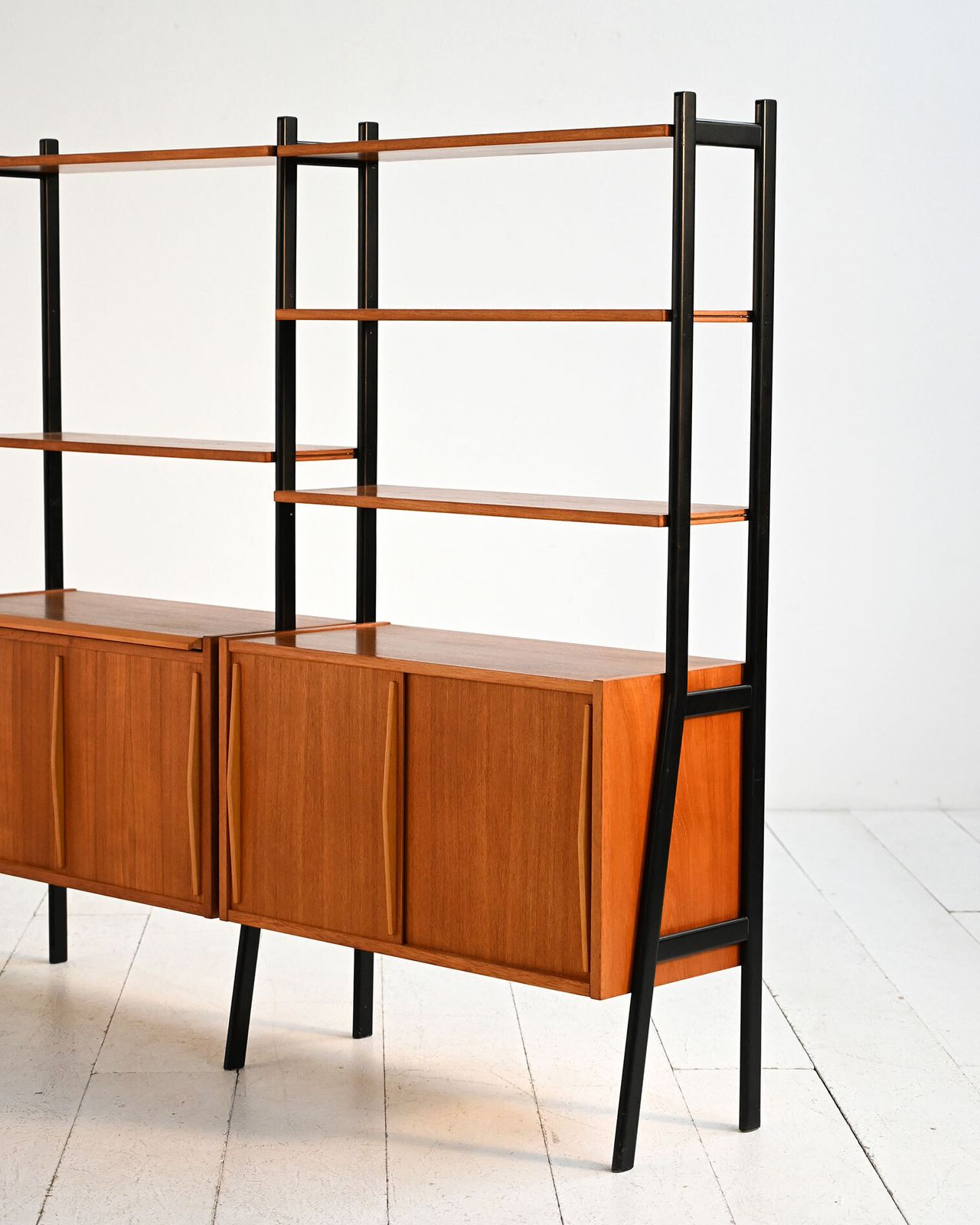 Scandinavian Modular Teak And Lacquered Wood Shelving Unit, 1960s photo vintage