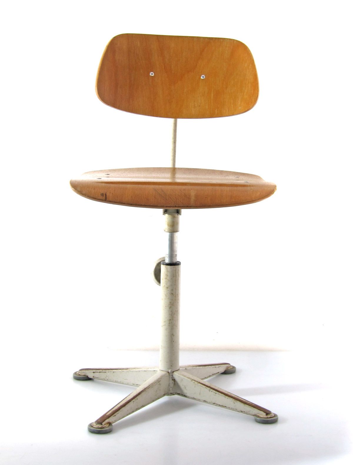 Verstelbare industriële bureaustoelen van Friso Kramer photo furniture