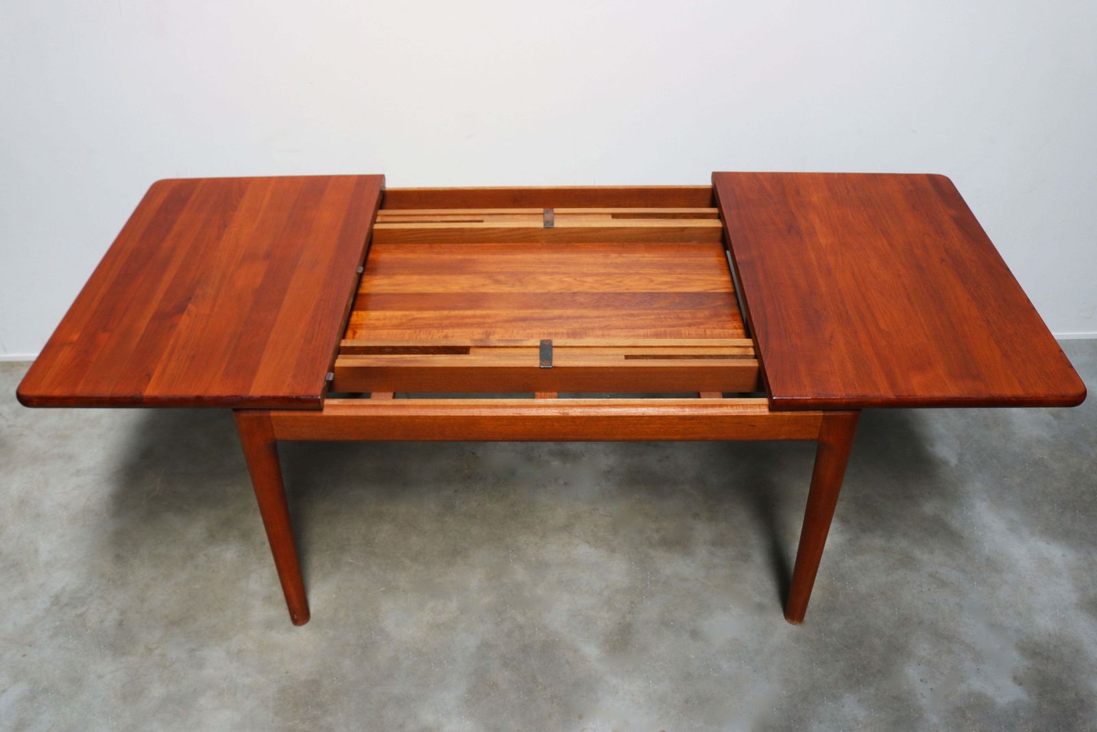 Uitschuifbare Deense Eettafel van Glostrup Møbelfabrik 1965 Massief Teak photo 3409.0
