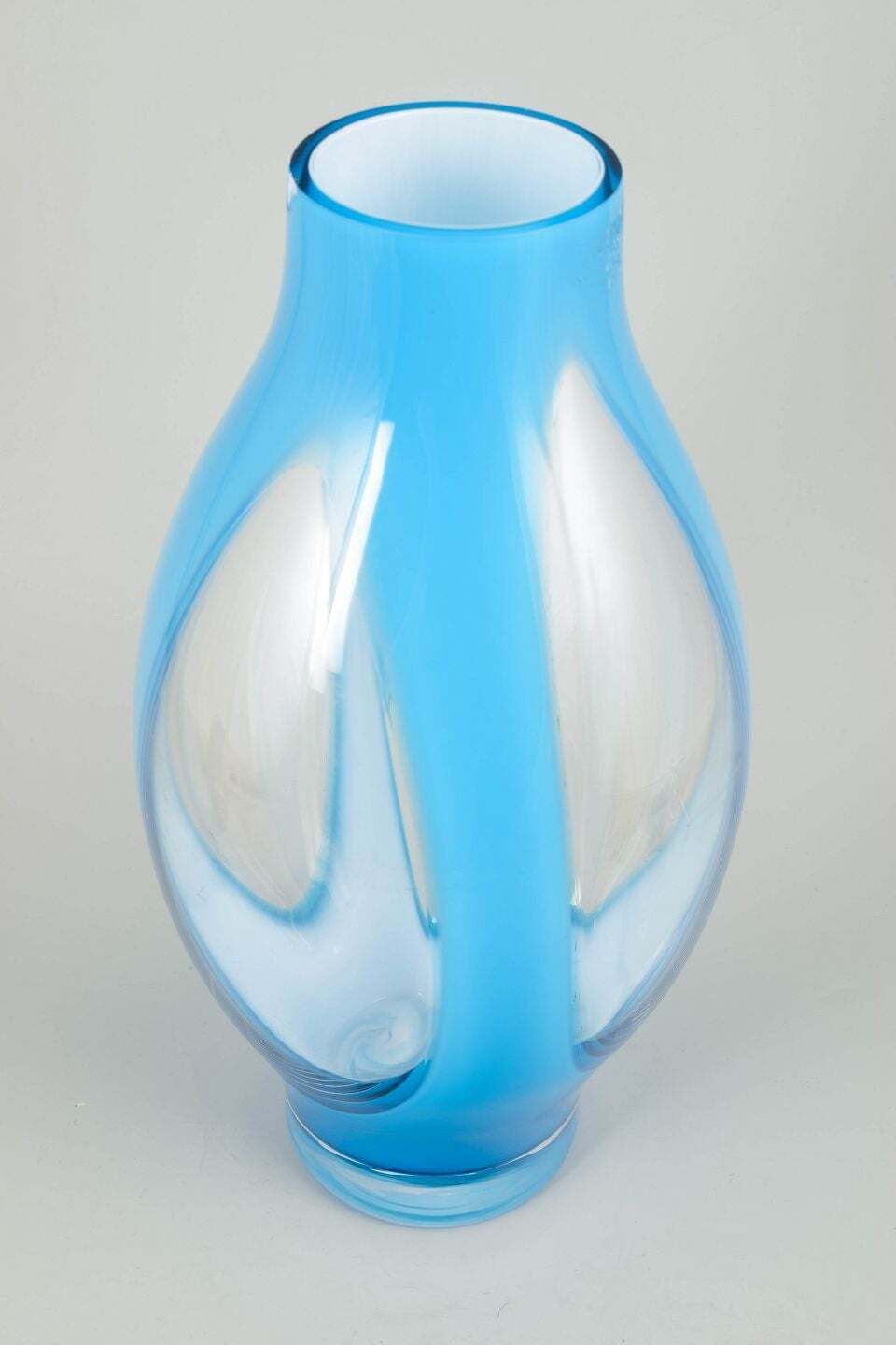 Vase en verre d'art monumental Books Glas, Kosta, Suède, fin du XXe siècle photo furniture