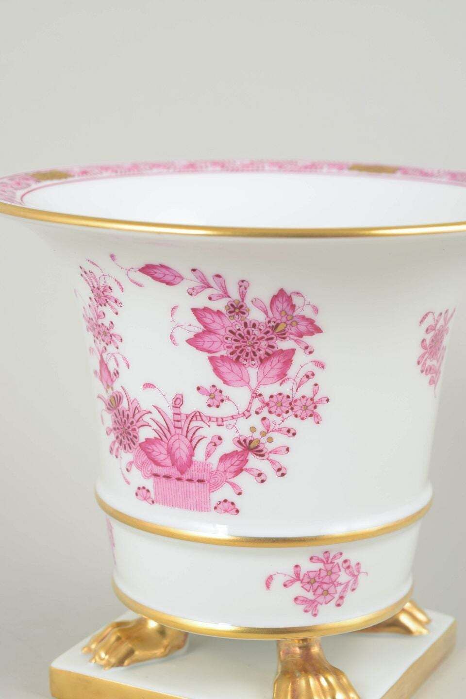 Herend. Porseleinen bloempot met roze "Indian Basket"-decoratie. Jaren 1930/40 photo furniture