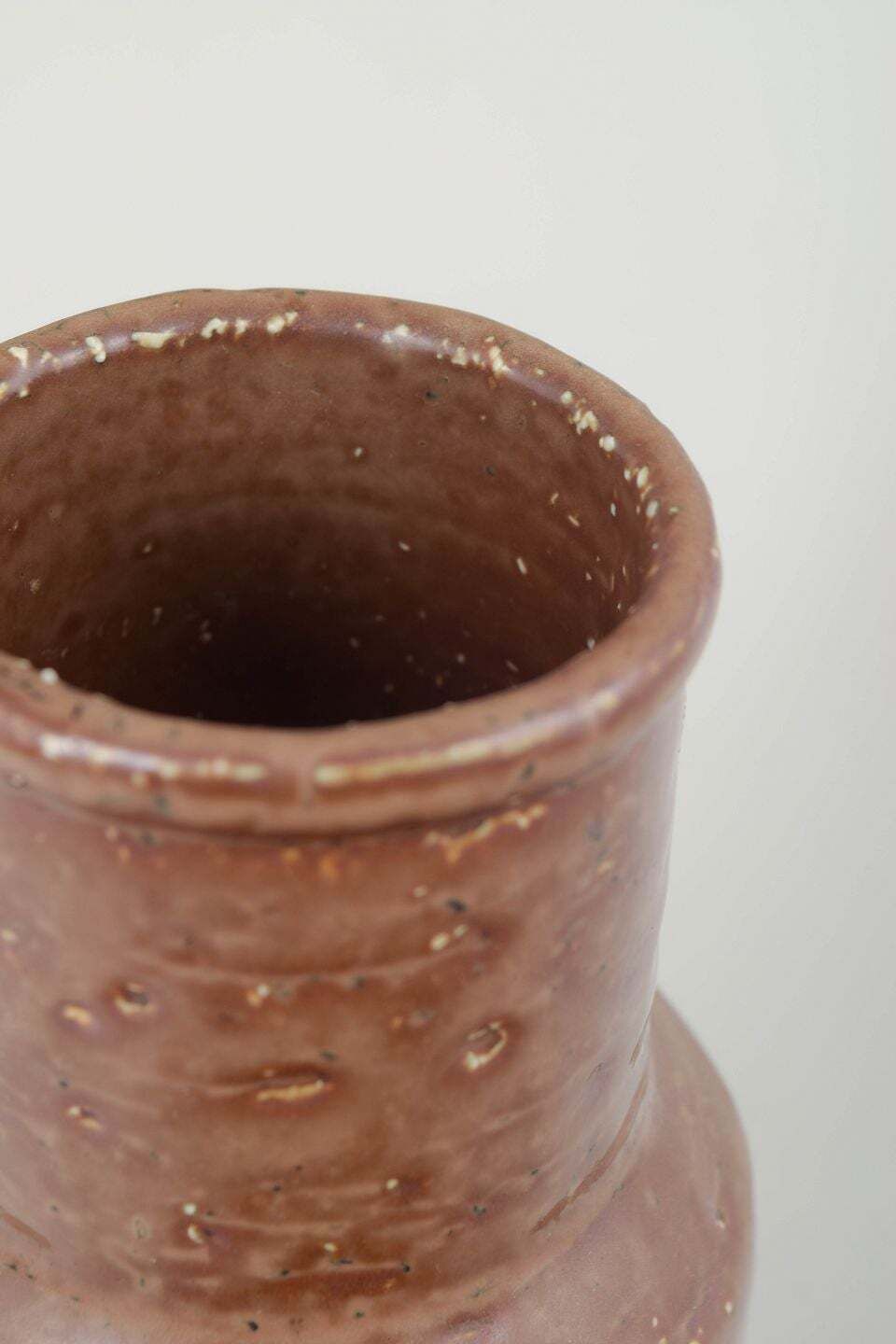 Céramiste européen de studio. Vase cylindrique à glaçure brune. Années 1970 photo furniture