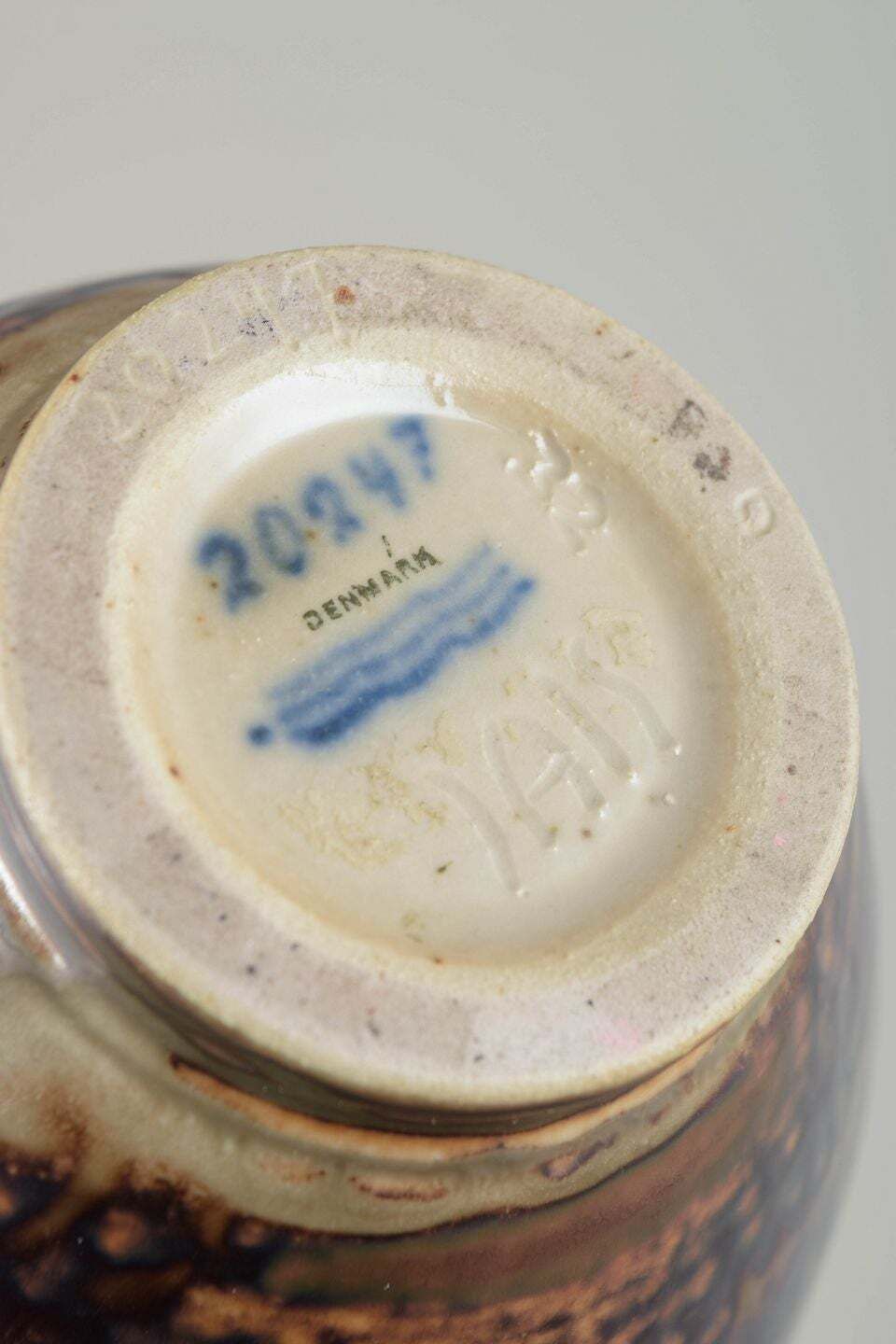 Jais Nielsen, Royal Copenhagen. Vase With Sung Glaze And Figurative Relief Scene photo 485.0