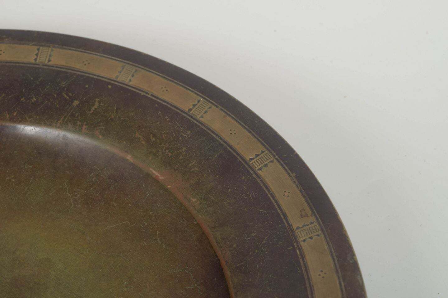 Just Andersen. Grote Ronde Art Deco Schaal in Gelegeerd Brons, ca. 1940s. photo for sale
