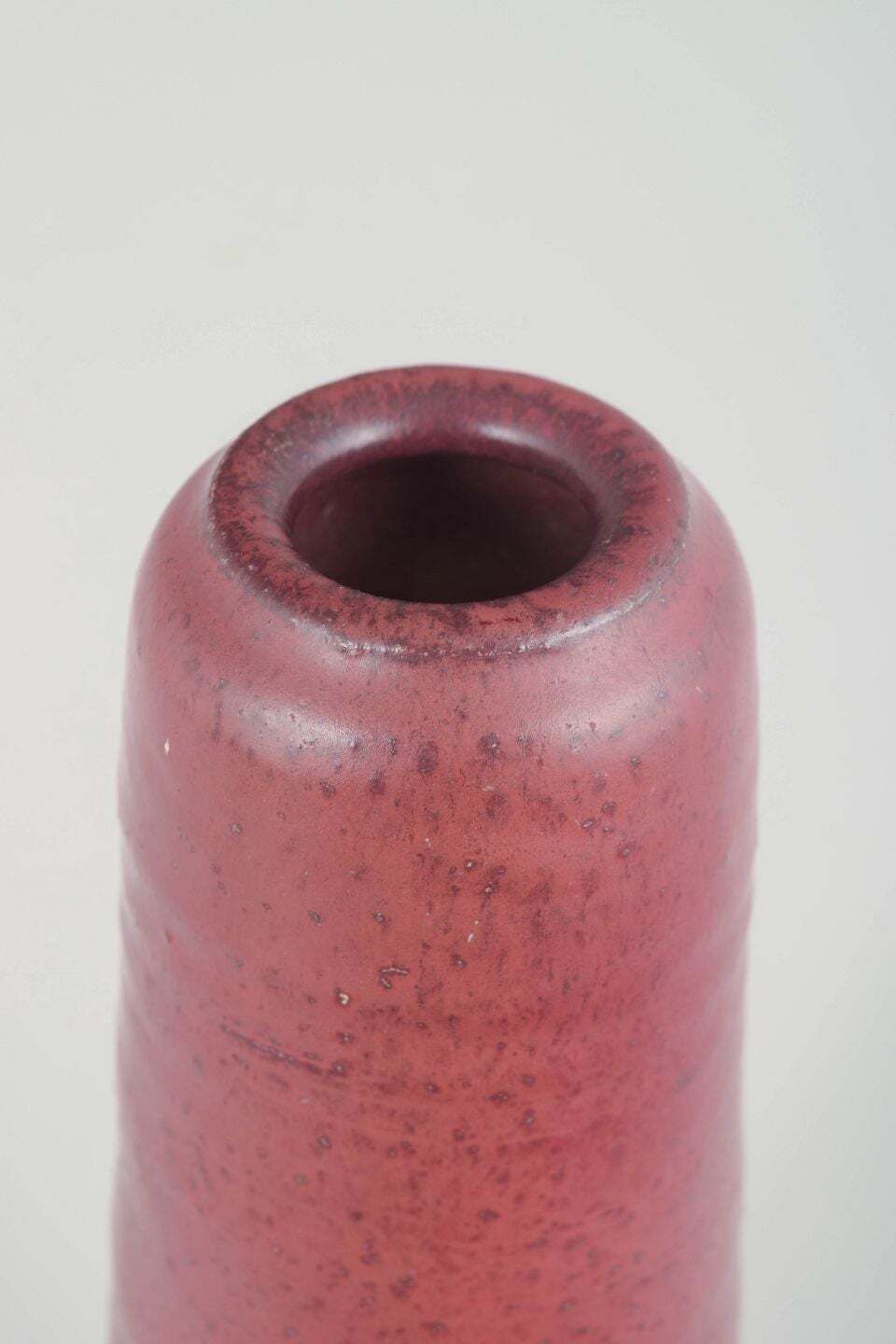 Vase céramique Mobach, Holland, à glaçure rouge profonde, années 1970 photo for sale