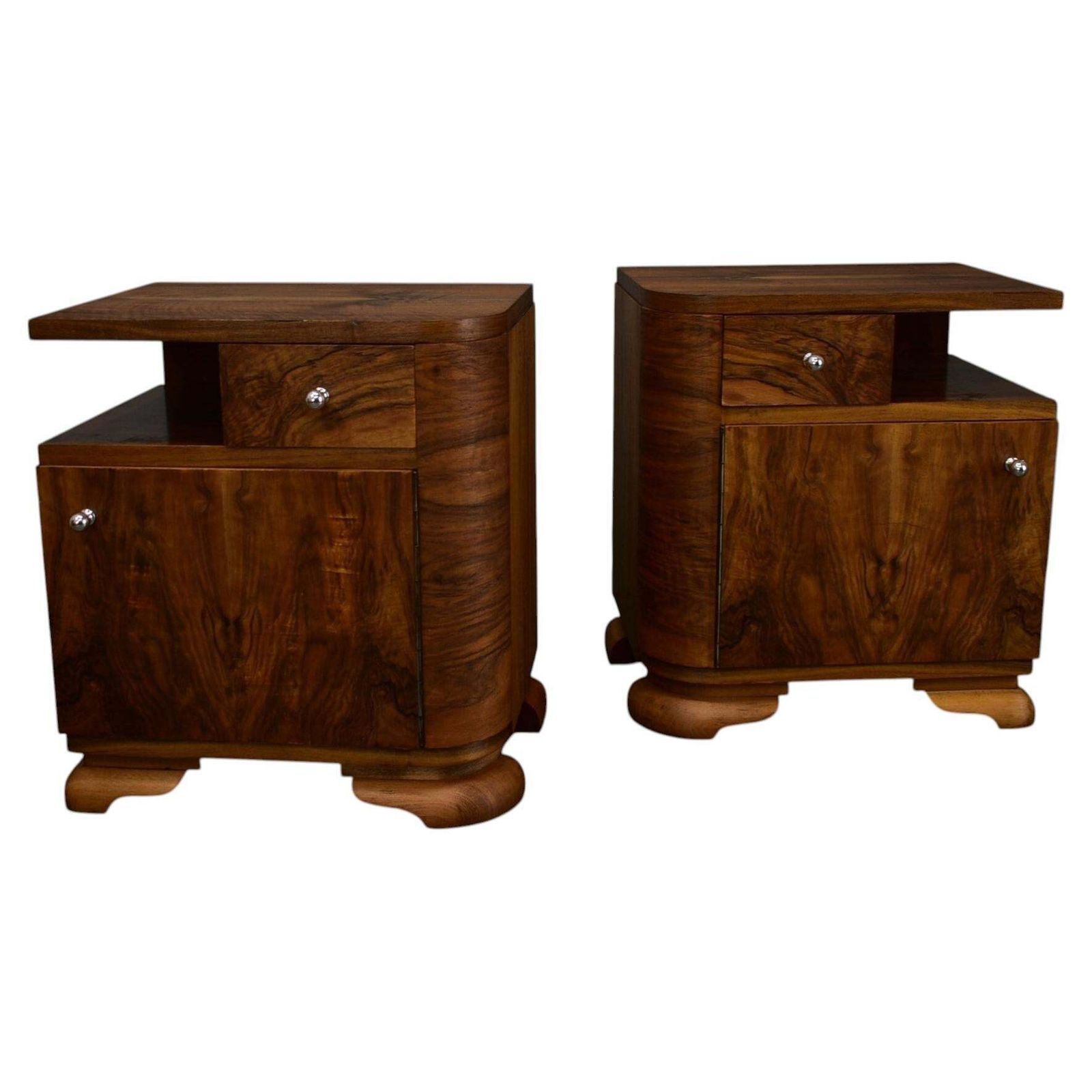 Paar art deco nachtkastjes, Tsjecho-Slowakije, 1934 photo furniture