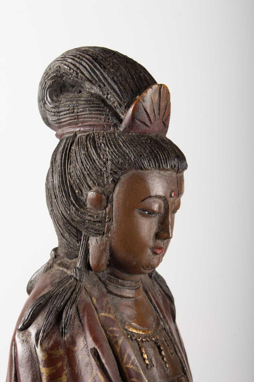 Guanyin In Carved Wood And Polichrome, China, Early 20th Century, Asian Art photo vintage