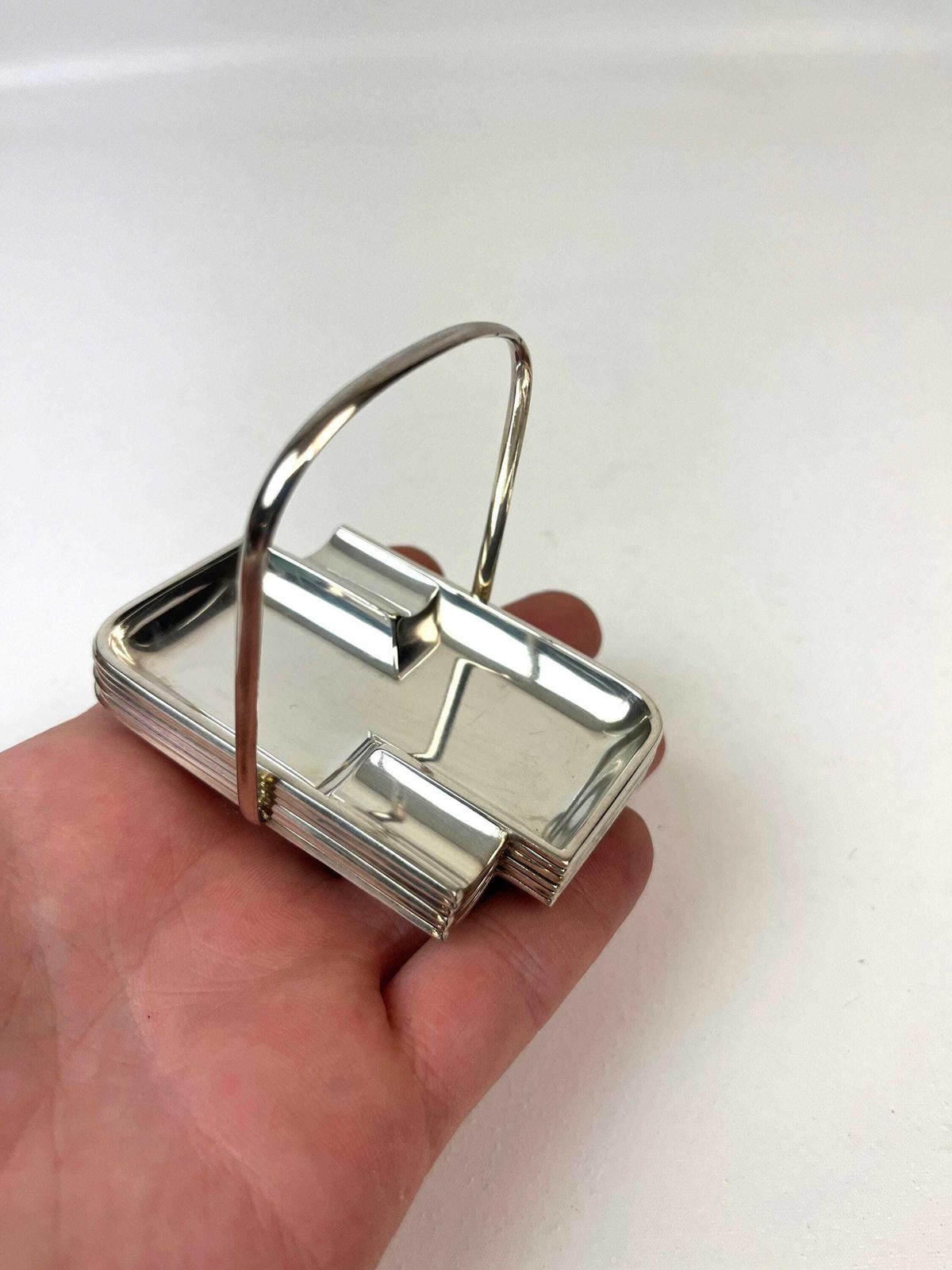Zeer zeldzame kleine avant-garde Bauhaus art deco verzilverde stapelbare asbakken in houder met doos, Duitsland 1925 photo furniture