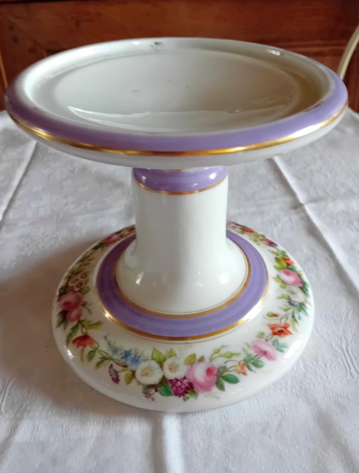 Compotier d'époque en céramique fine, pour fruits, ornements, plantes et gâteaux