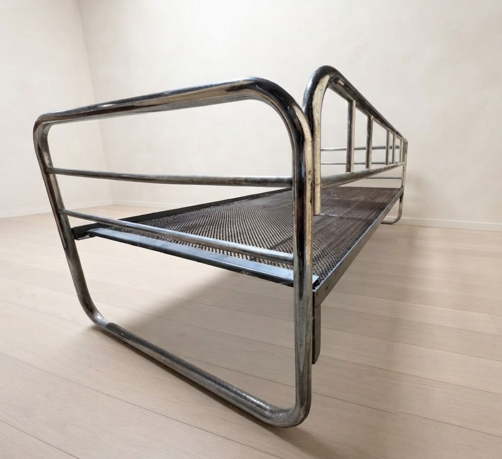 Vintage Chromen Buisstalen Daybedframe, Midden 20e Eeuw, Tsjechoslowakije, 190 × 86 × 67 cm photo vintage