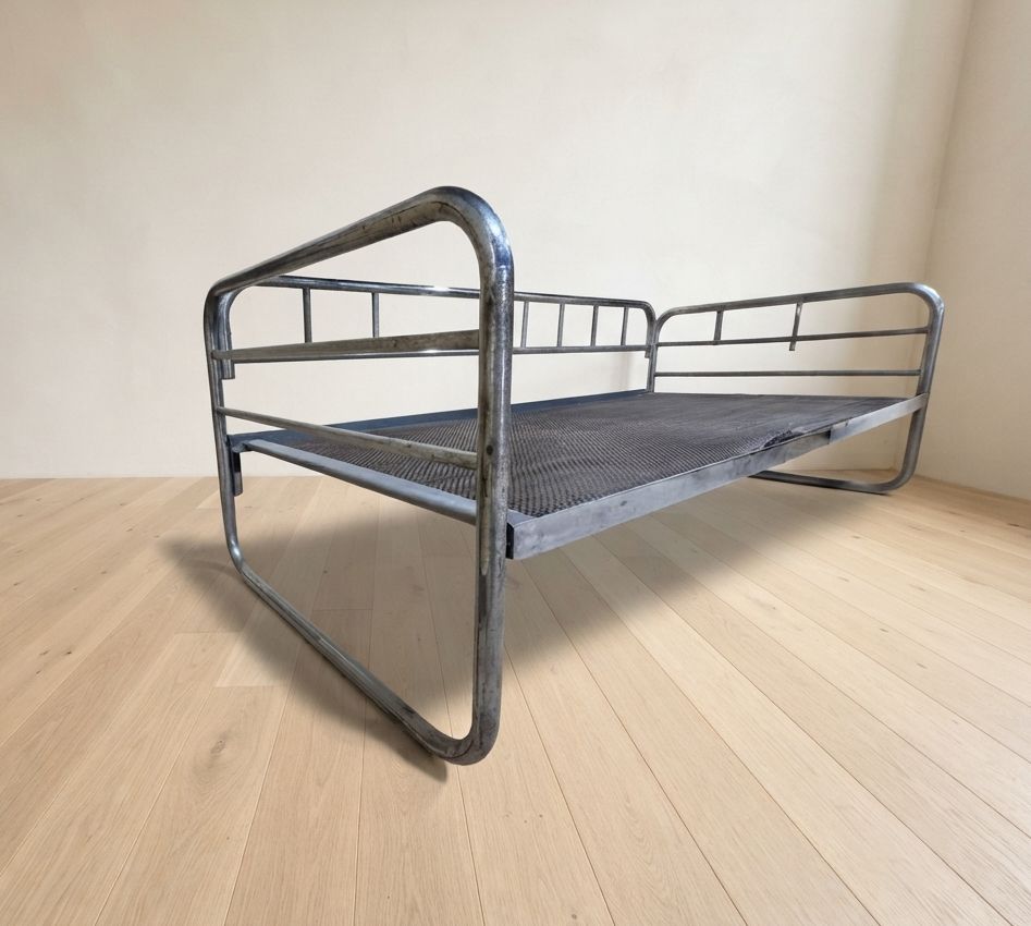 photo for sale Vintage Chromen Buisstalen Daybedframe, Midden 20e Eeuw, Tsjechoslowakije, 190 × 86 × 67 cm
