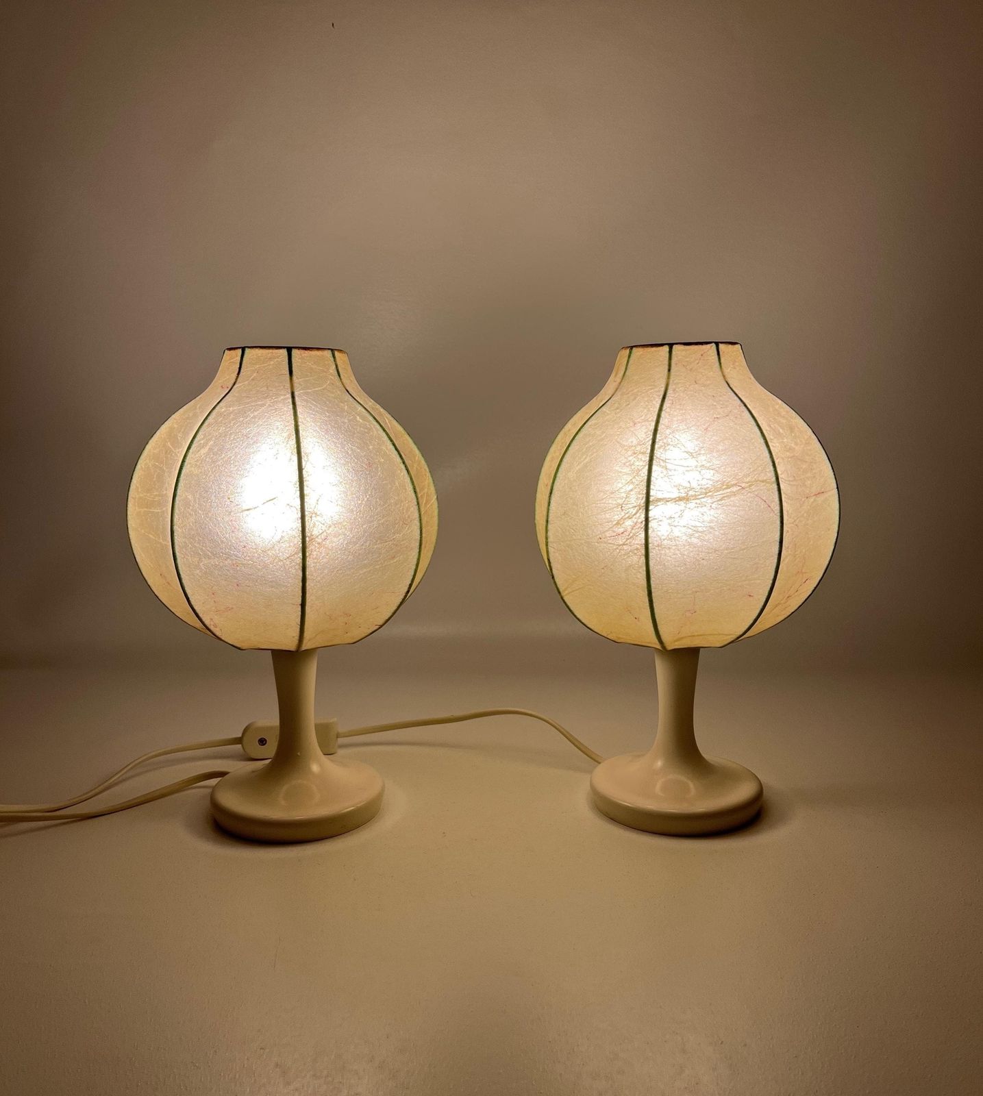Paire de lampes de bureau mid-century Cocoon, par Friedel Wauer pour Goldkant