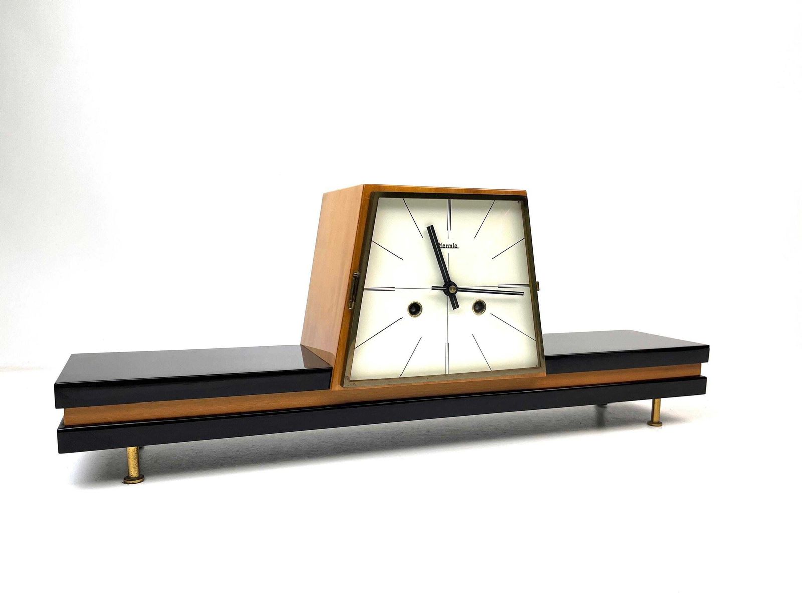 Zeer zeldzame grote Hermle mid-century teakhouten minimalistische schoorsteen- en bureauklok