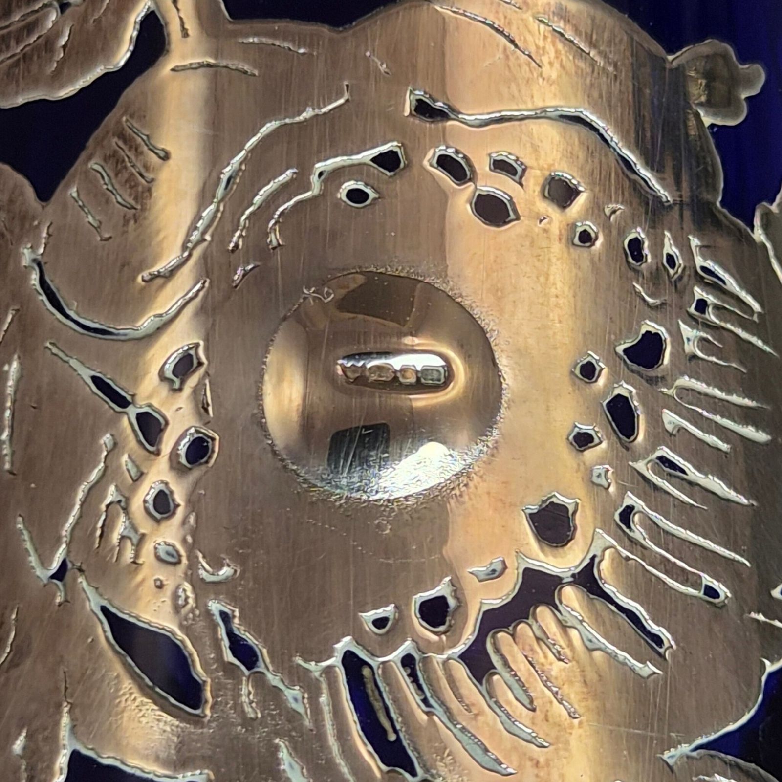 photo furniture Laugharne Glass, Wales, Vintage Kobaltglazen Vaas En Parfumfles Met Sterling Zilveren Overlay, Ca. 1980s