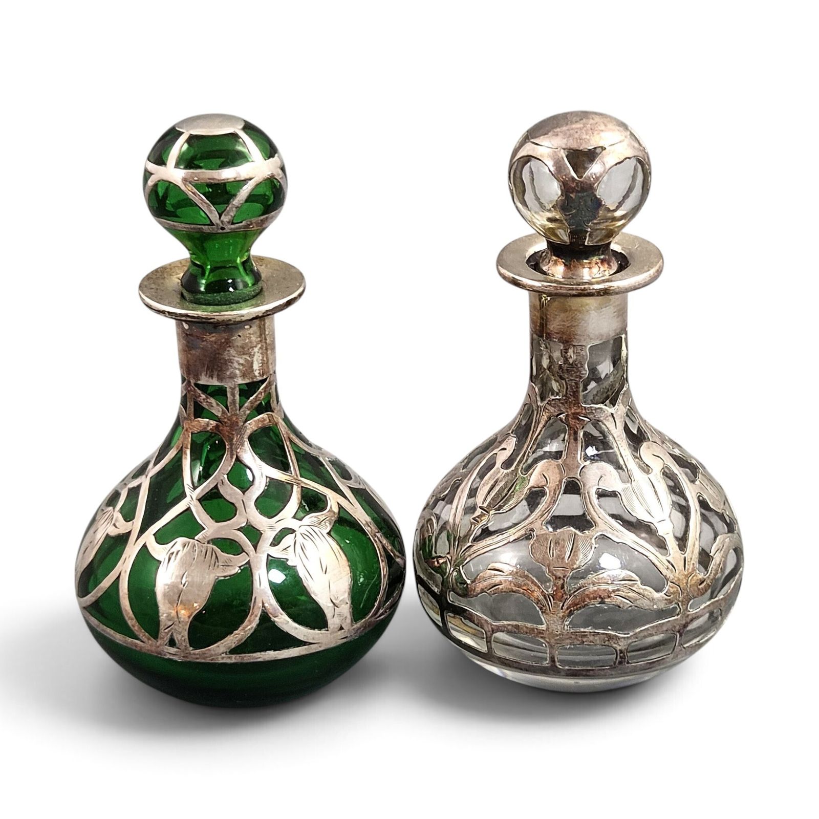Gorham Art Nouveau Sterling Silver Overlay Glazen Parfumflesjes, ca. 1900