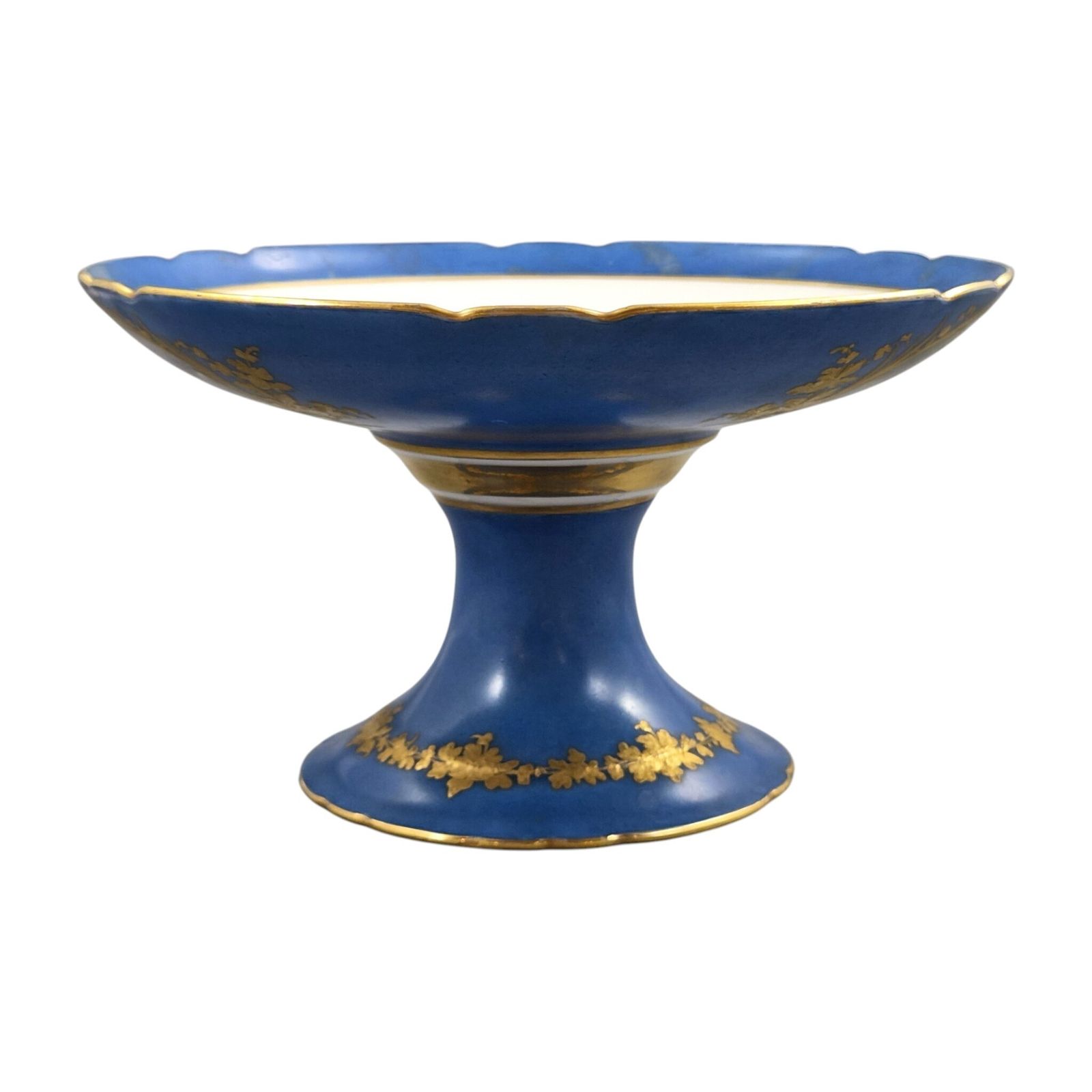 Unieke Sèvres blauwe porseleinen tazza op voetstuk met gezichten op Montlhéry en Mont Blanc, 1835 photo furniture