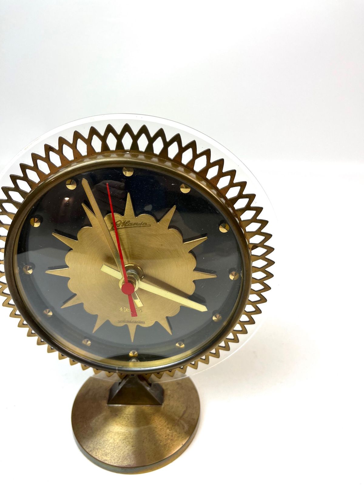 Pendule de bureau mid-century Hollywood Regency à motif soleil Atlanta Germany photo for sale