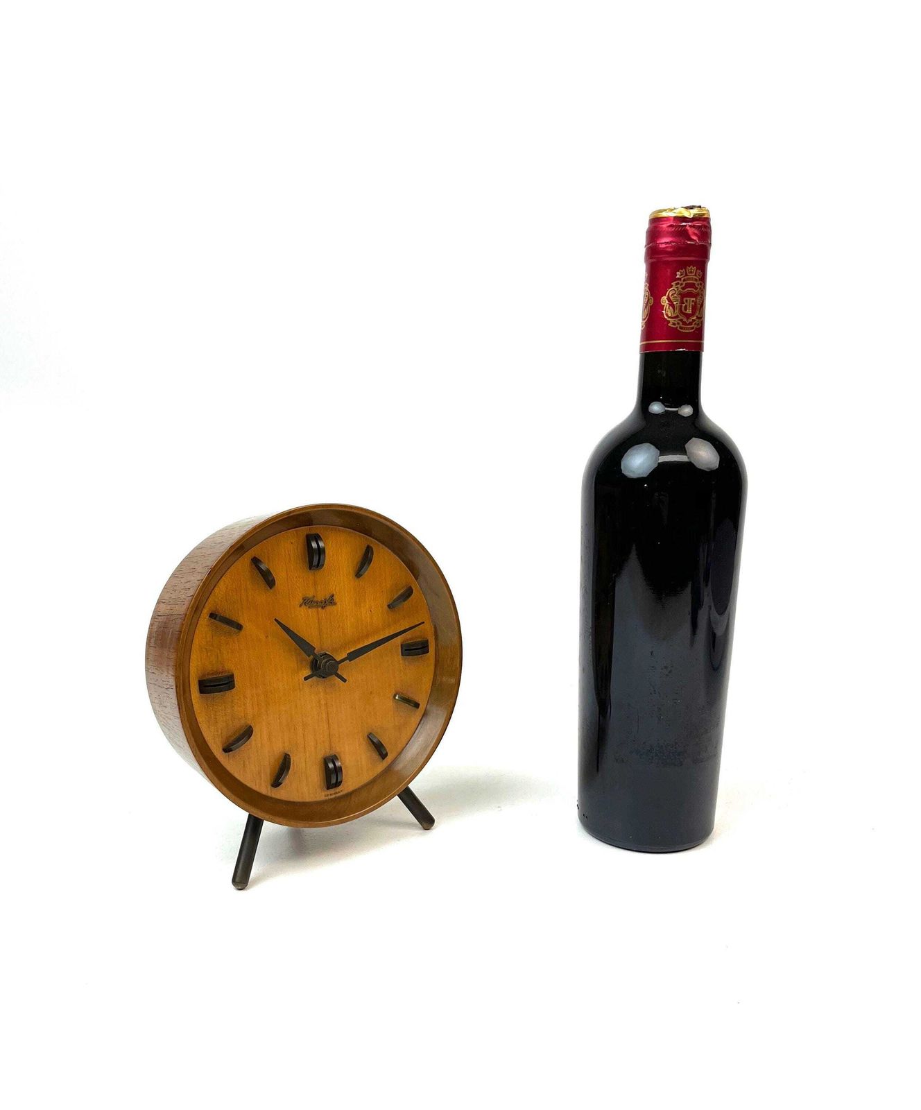 Horloge de bureau ronde mid-century en teck sur trépied par Kienzle, Allemagne, 1960 photo vintage