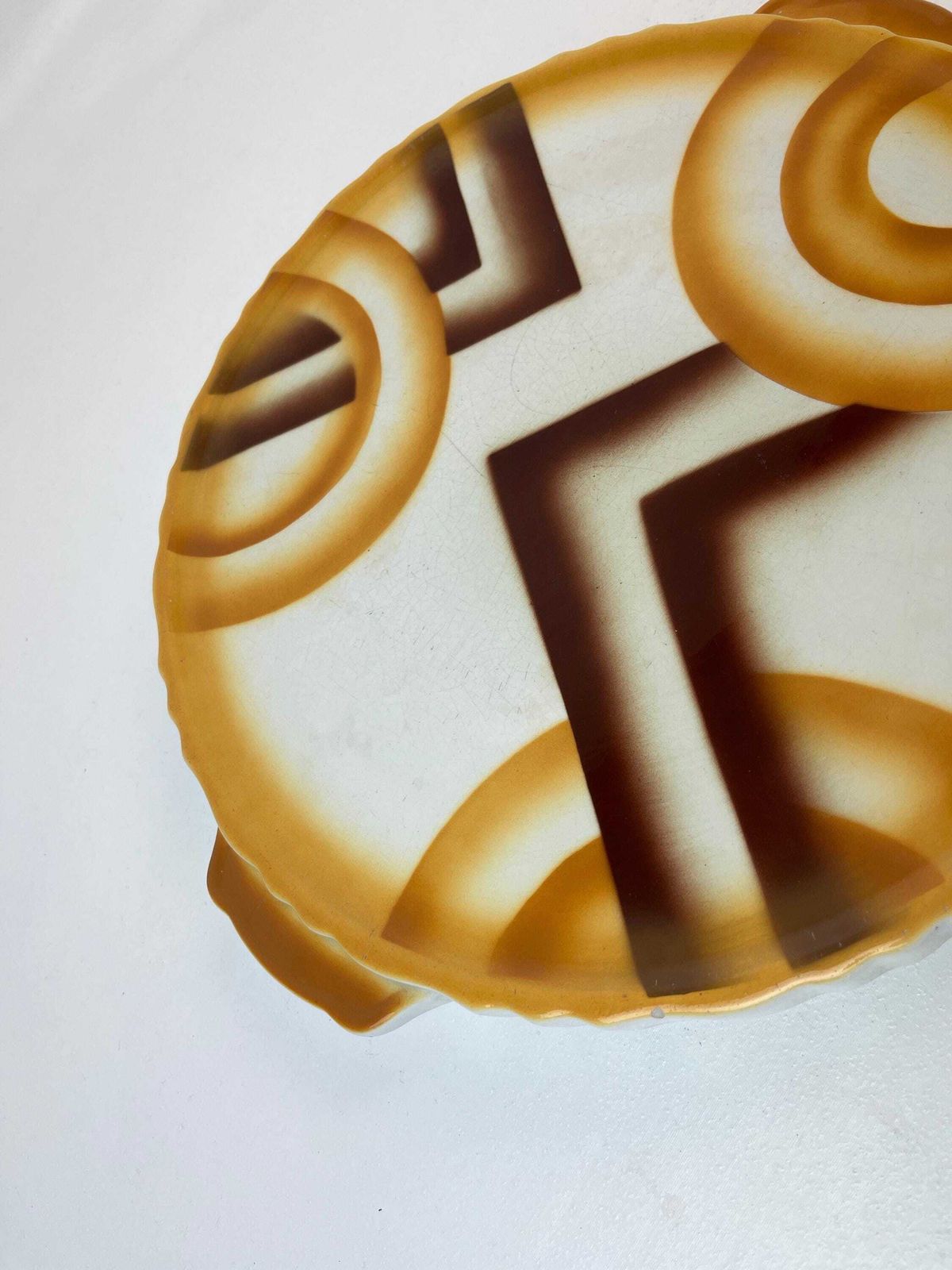 Zeer zeldzaam Duits Bauhaus Suprematisme Spritzdekor Cubistisch Keramisch Taartbord van Theodor Paetsch photo Woonaccessoires