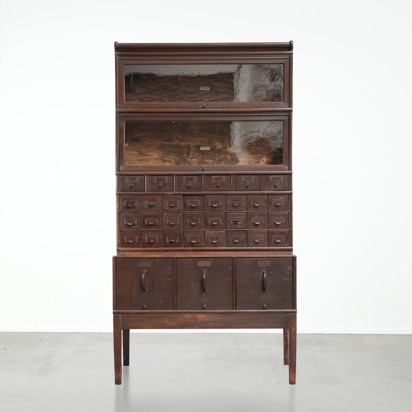 Uniek 19e-eeuws Globe Wernicke modulair notaris/kantoor/apotheek kabinet