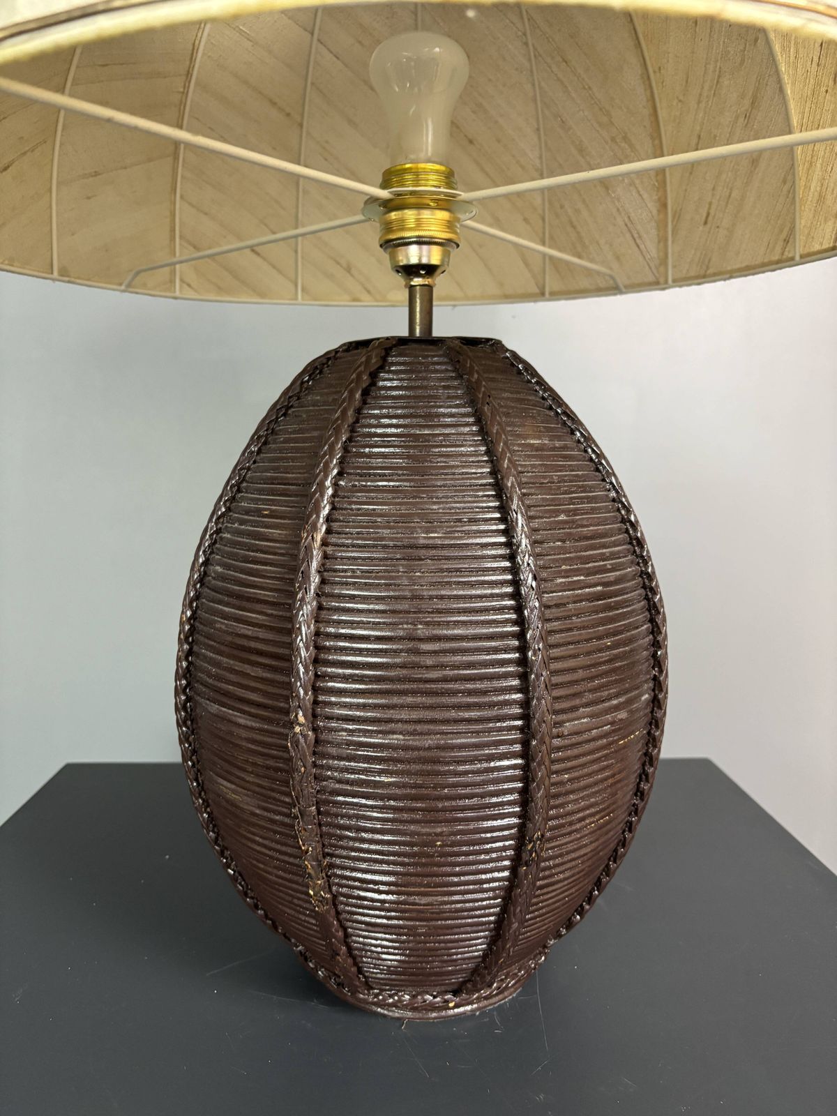 photo buy Grande lampe de table en rotin bambou pencil reed avec abat-jour champignon, années 1970