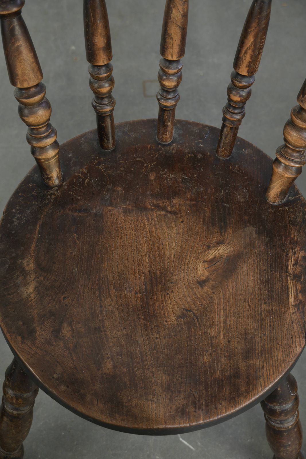 Set Of 4 Antique English Wooden Windsor Pub/Bistro Chairs From The 19th Century With A Beautiful Patina photo buy