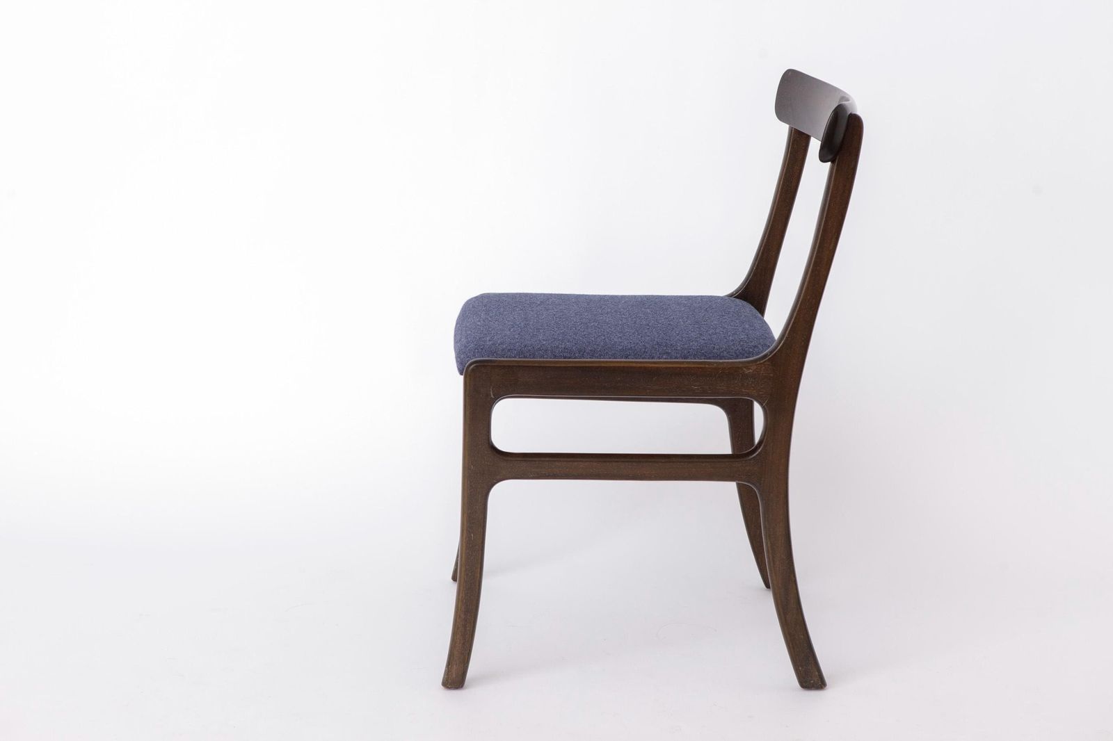 Ole Wanscher eetkamerstoel voor Poul Jeppesen, Deense mid-century mahoniehouten stoel, Denemarken, jaren 1960 photo vinterior