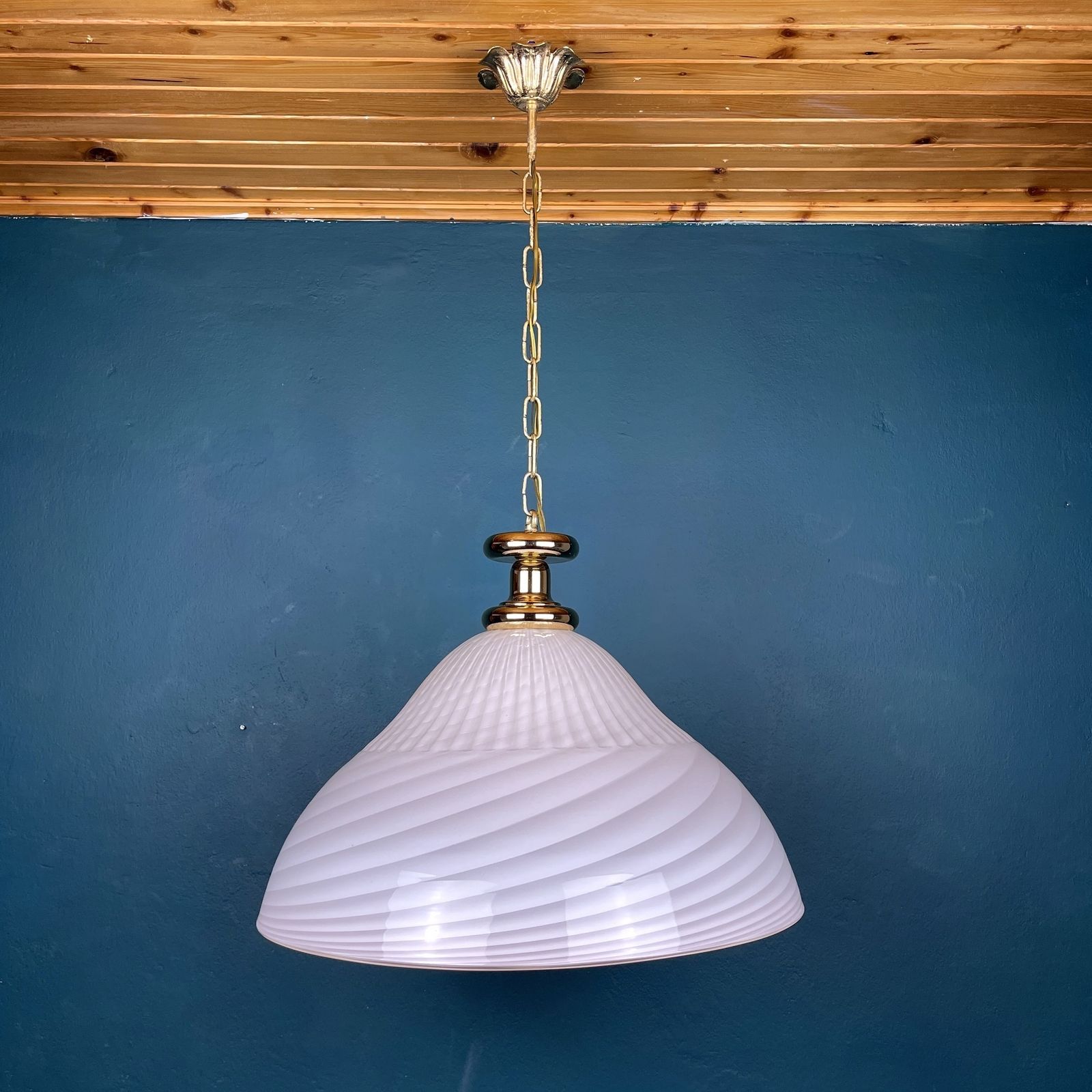650.0 Grote swirl roze Murano glazen hanglamp, Italië, jaren 1970 photo