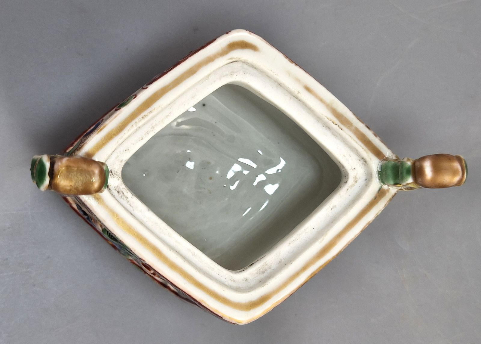 Japanse Kutani porseleinen Koro wierookbrander, Karashishi bekroning en olifantenkopvoeten, Meiji-periode ca. 1890, antieke wierookbrander photo 400.0