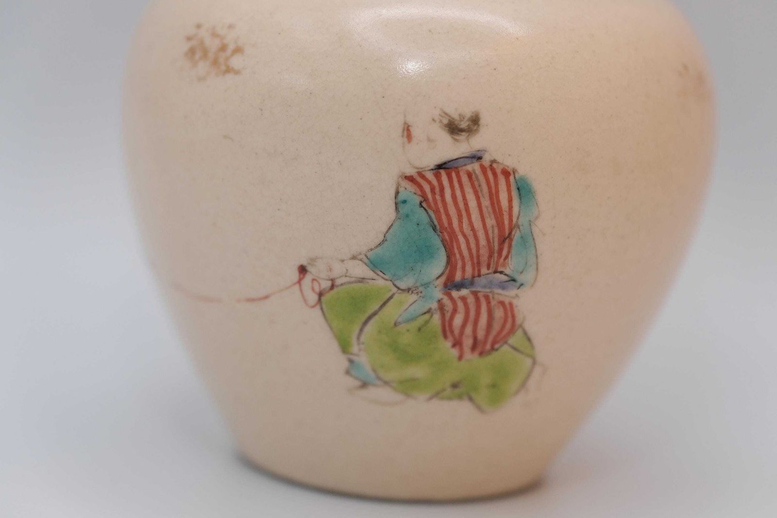 photo vintage Antiek Japans Satsuma-stijl gemberpotje | Handgeschilderd aardewerk met craquelé glazuur | Meiji Taisho periode Aziatische kunst