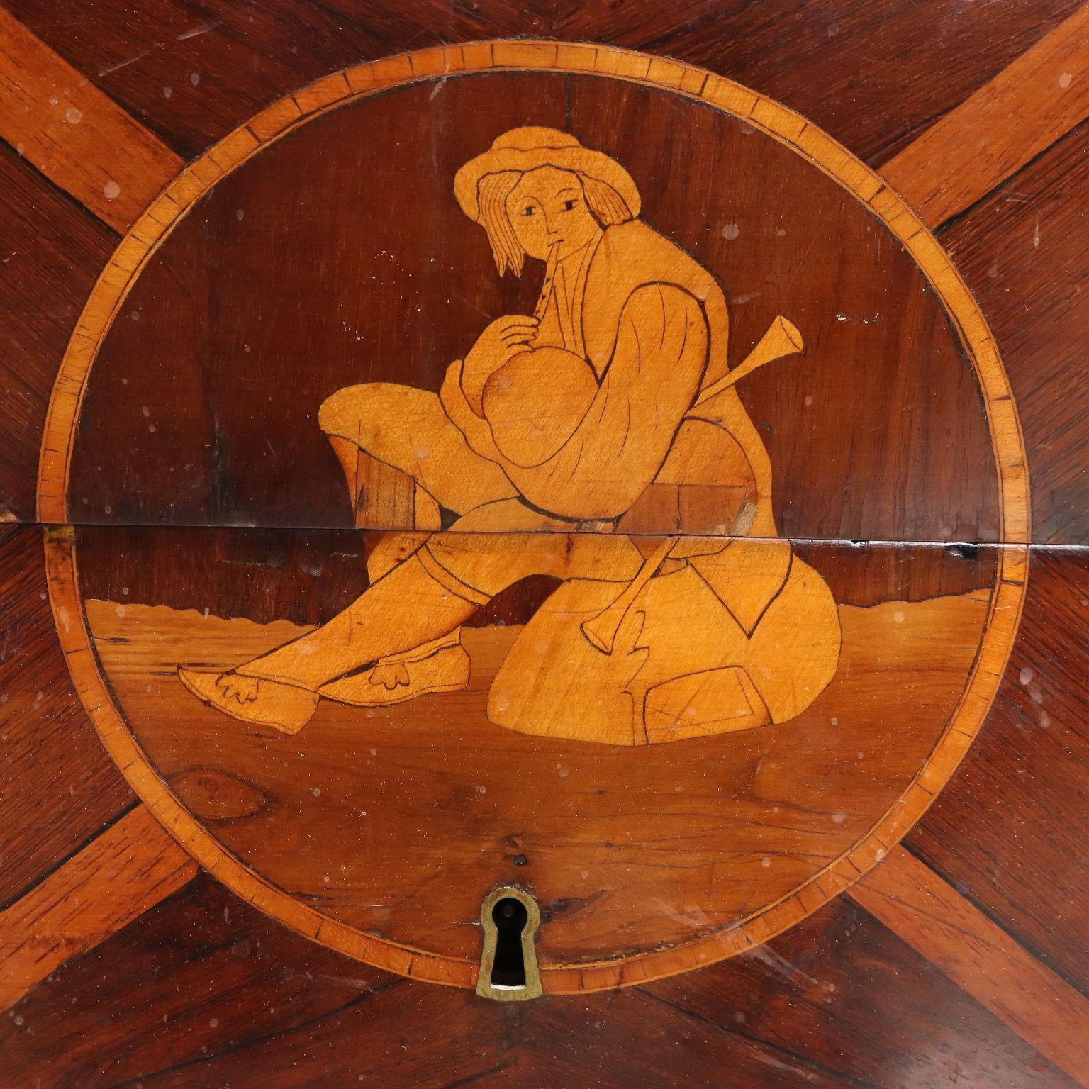 Antieke Ladekasten Diverse Houtsoorten XVIII Eeuw photo vinterior