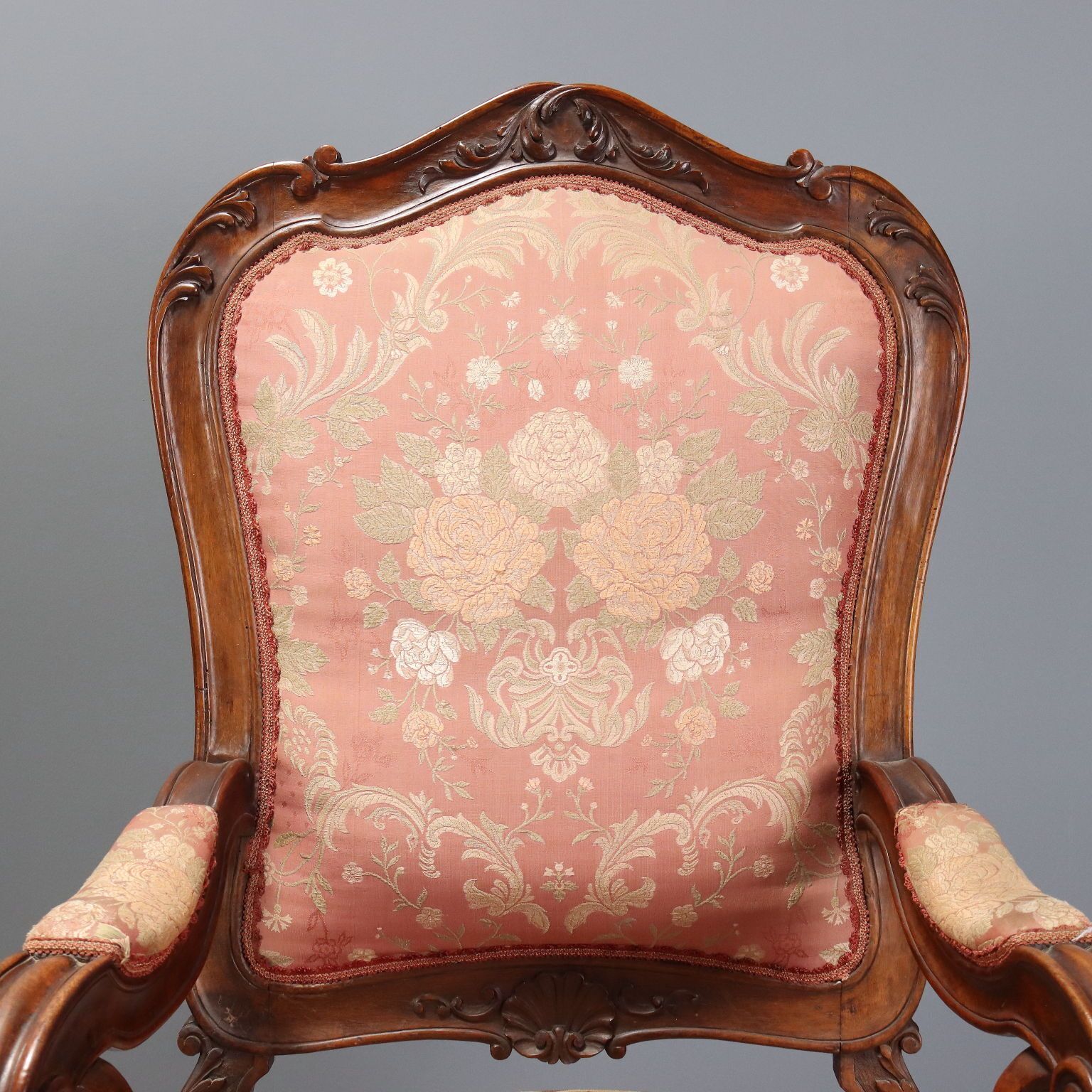 Fauteuils d'époque Louis-Philippe en noyer et tissu, XIXe siècle photo Mobilier