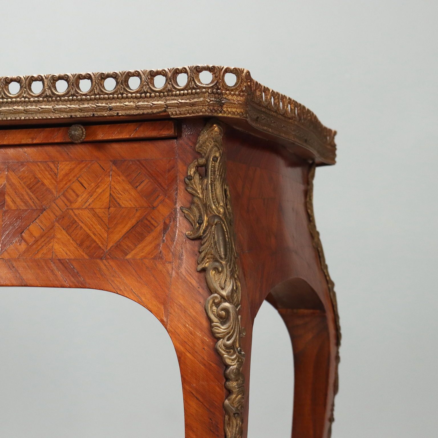 Small Antique Table Napoleon III Bois De Rose Italy XX Century photo vinterior
