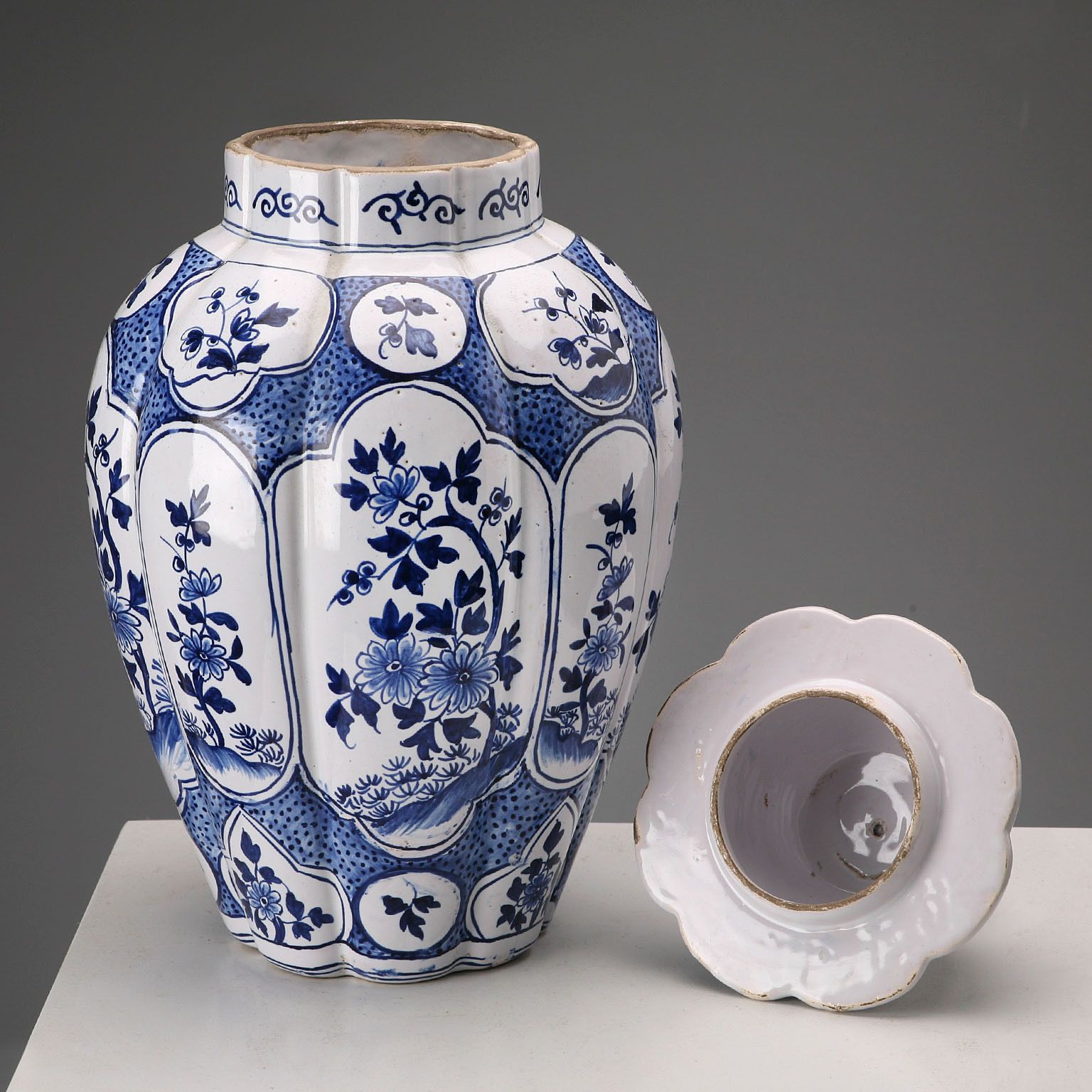 Antiek Vaas Met Deksel Majolica Aprey Manufacture France XX Century photo 600.0